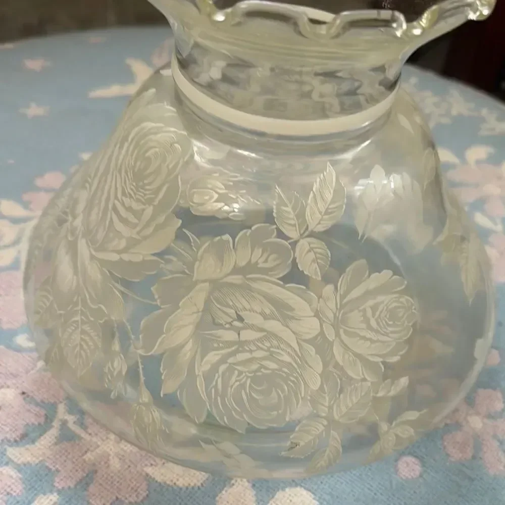 VINTAGE Elegant *GWTW* Glass Hurricane Shade with White Floral Design